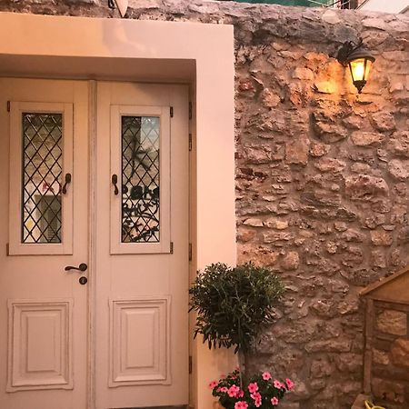 Nafplio Place Екстериор снимка
